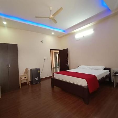 Ss Lodge Devanahalli Extérieur photo