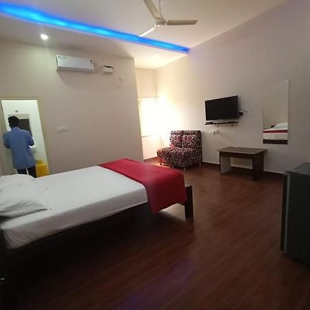 Ss Lodge Devanahalli Extérieur photo