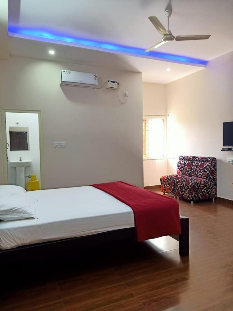 Ss Lodge Devanahalli Extérieur photo